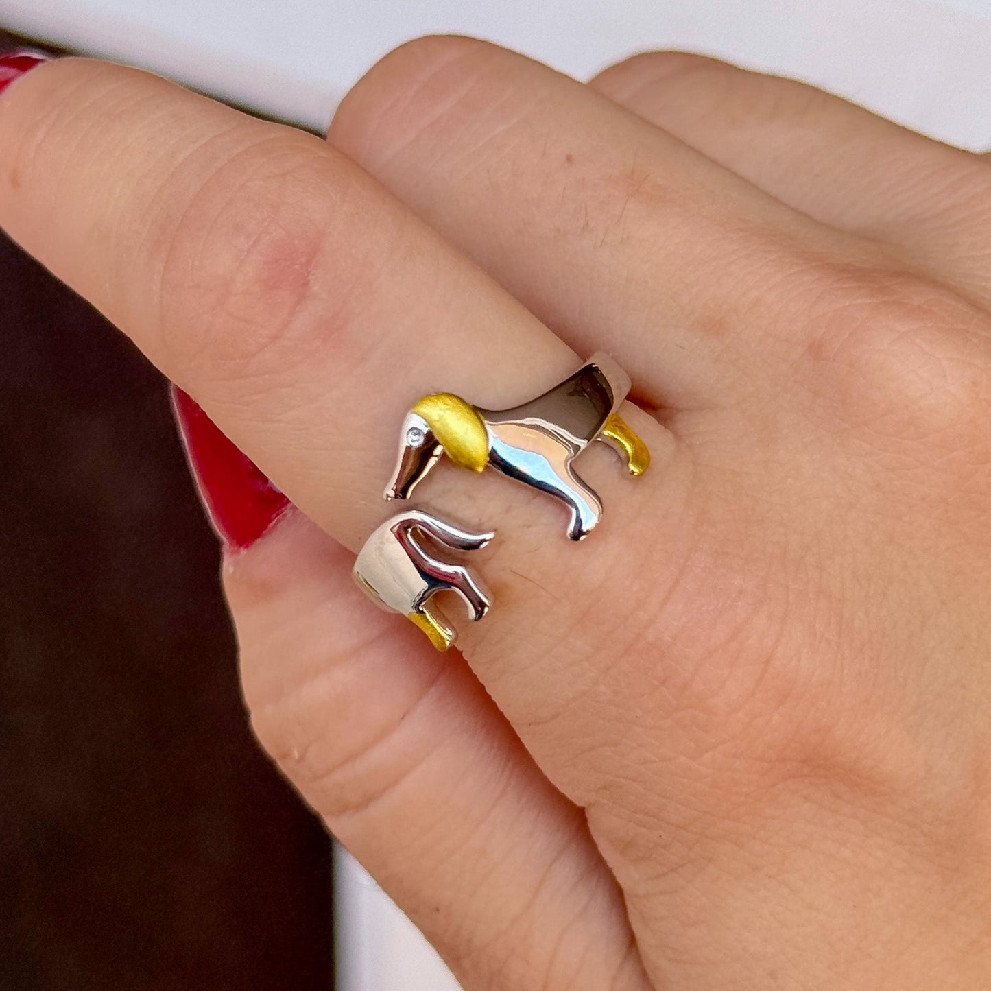 Anillo Perro Esmalte Chapa 18K 8096-53