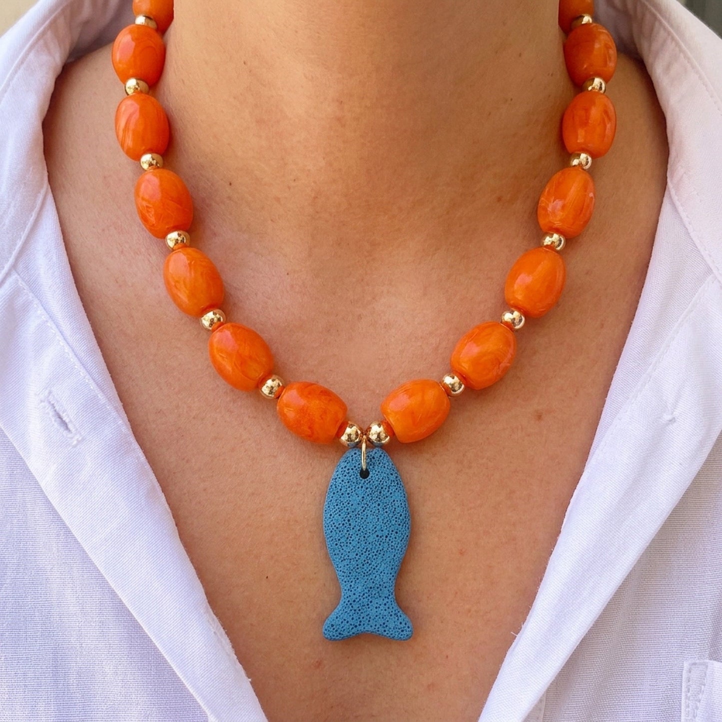 Collar Cuentas Naranja Dije Pez Azul 3052-7