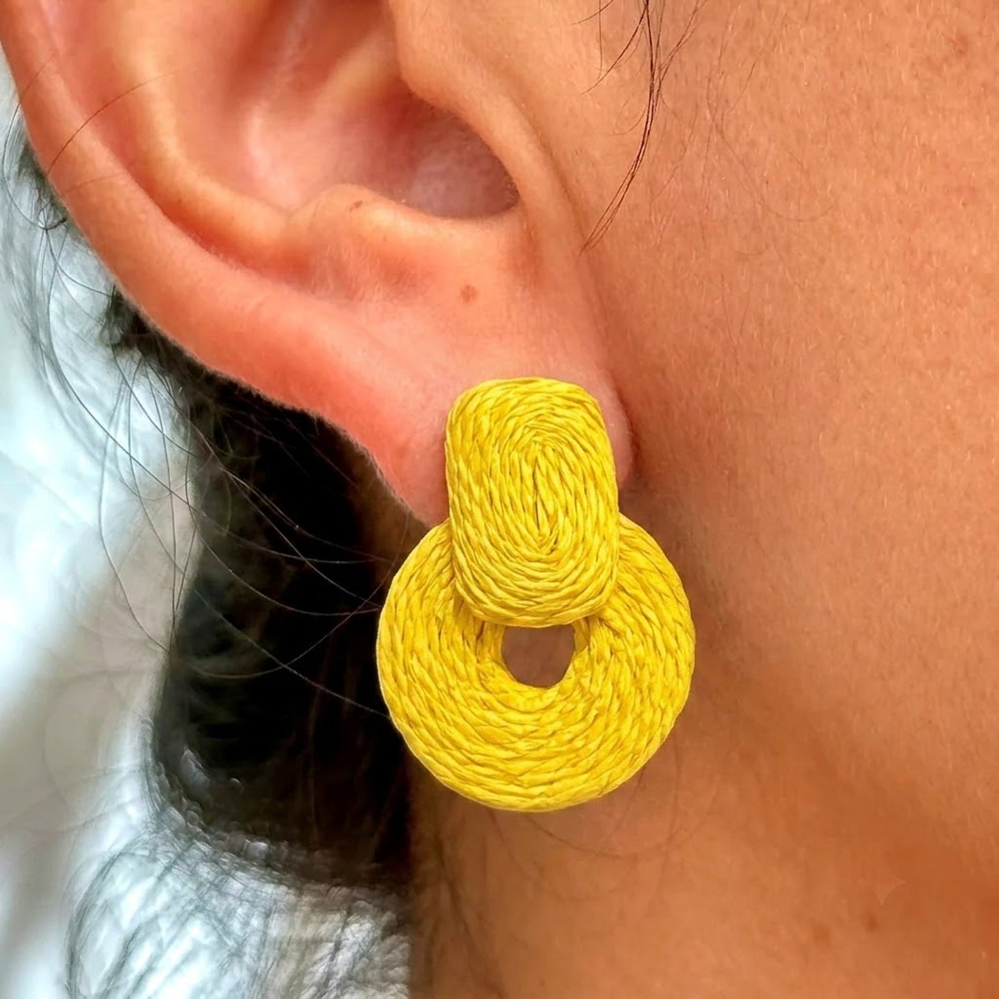 Aretes Semicirculo Arcoiris Rafia 8279-105