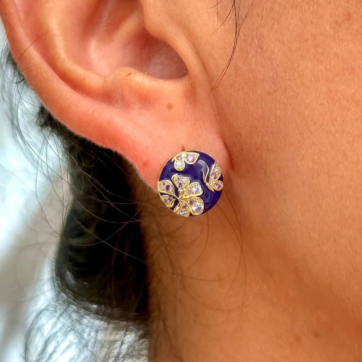 Aretes Flores Esmalte Azul Chapa 18K 8279-75