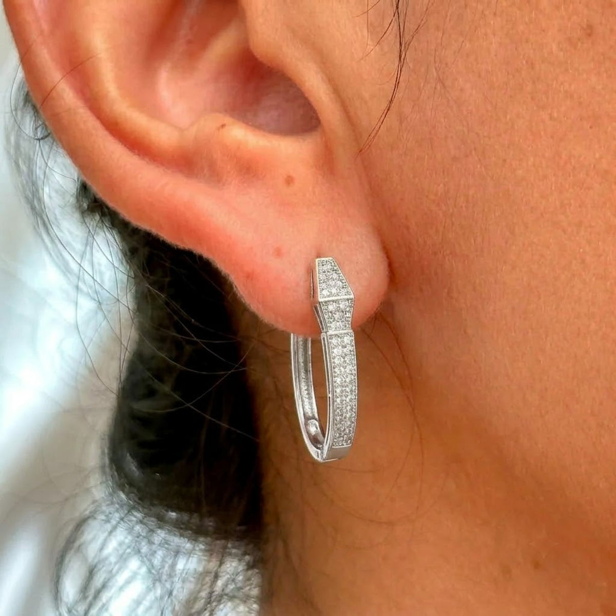 Aretes Argolla Zirconia Chapa 18K 8279-83